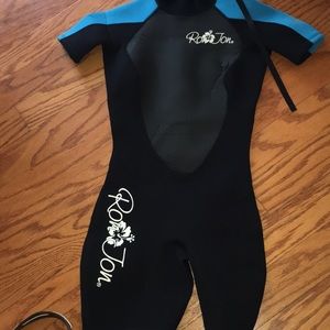 Ron Jon wetsuit